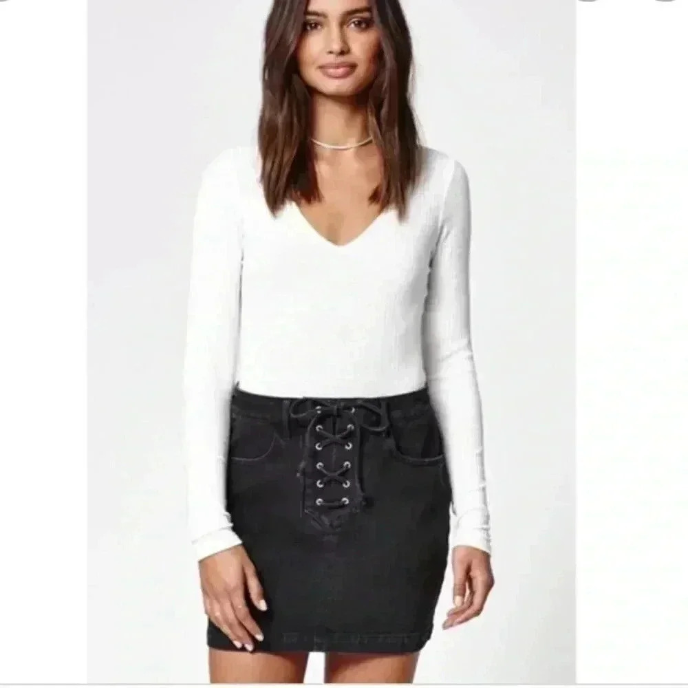KENDALL & KYLIE BLACK DENIM TIE UP JEAN MINI SKIRT